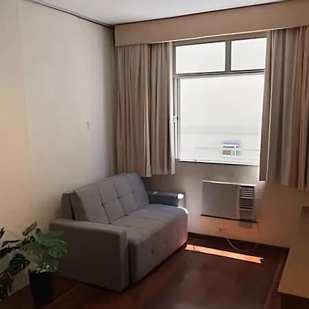 Apartamento Silencioso Para 6 Pessoas, 2 Quadras Da Praia, Proximo A Bares, Restaurantes E Metro